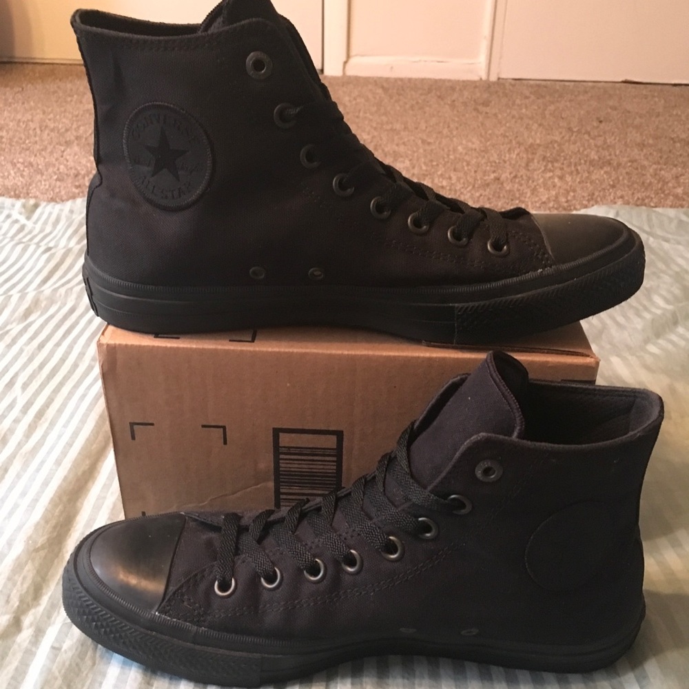 BRAND NEW CONVERSE Chuck II Mono Black